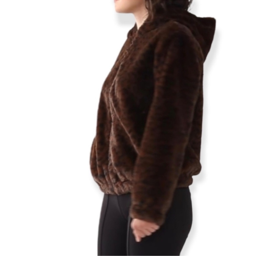 NWT Women's Nine West Faux-Fur
Hooded Jacket
Color brown cheetah - Picture 2 of 15